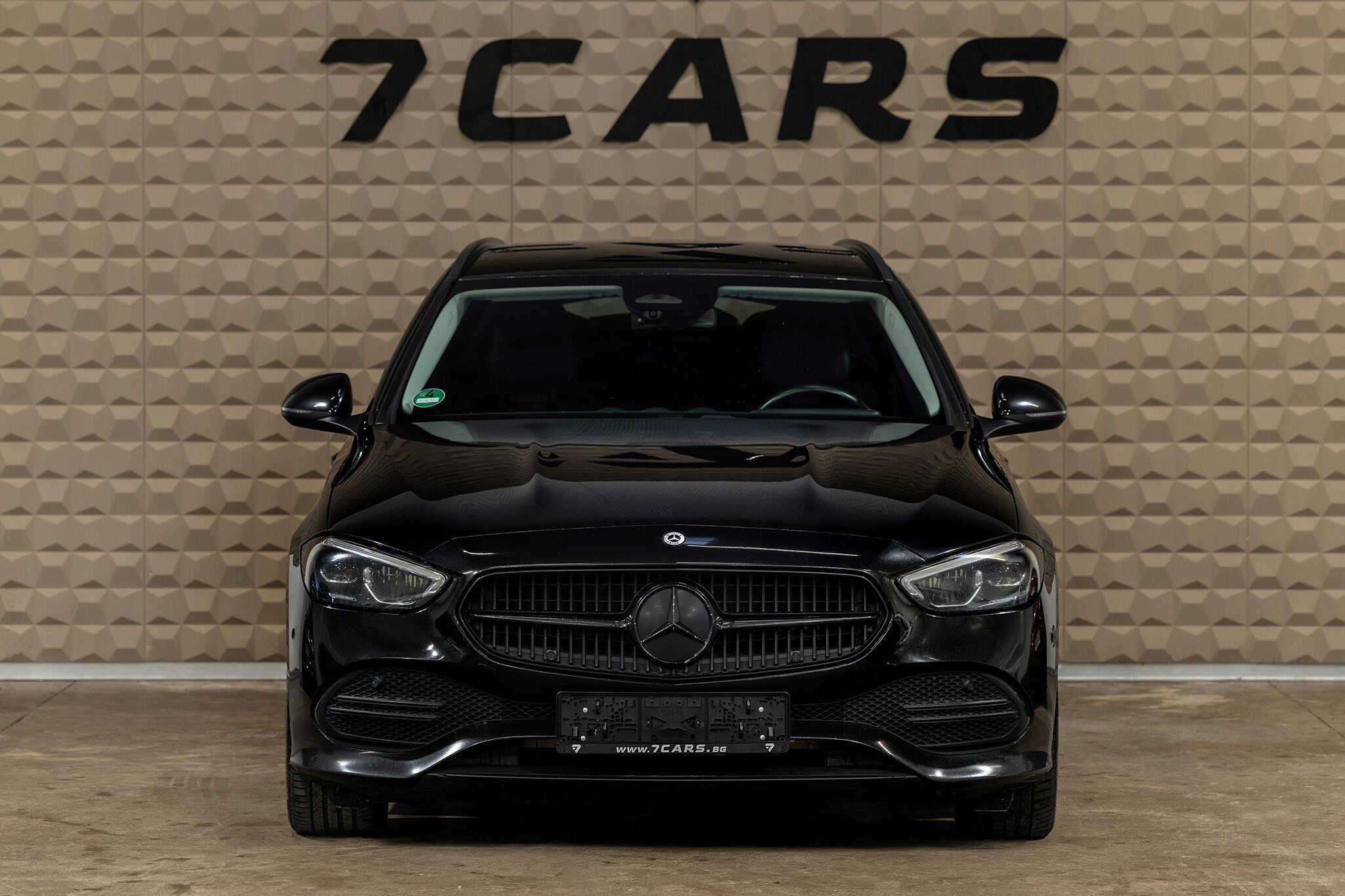 2021 Mercedes-Benz C 300 d – €26,990