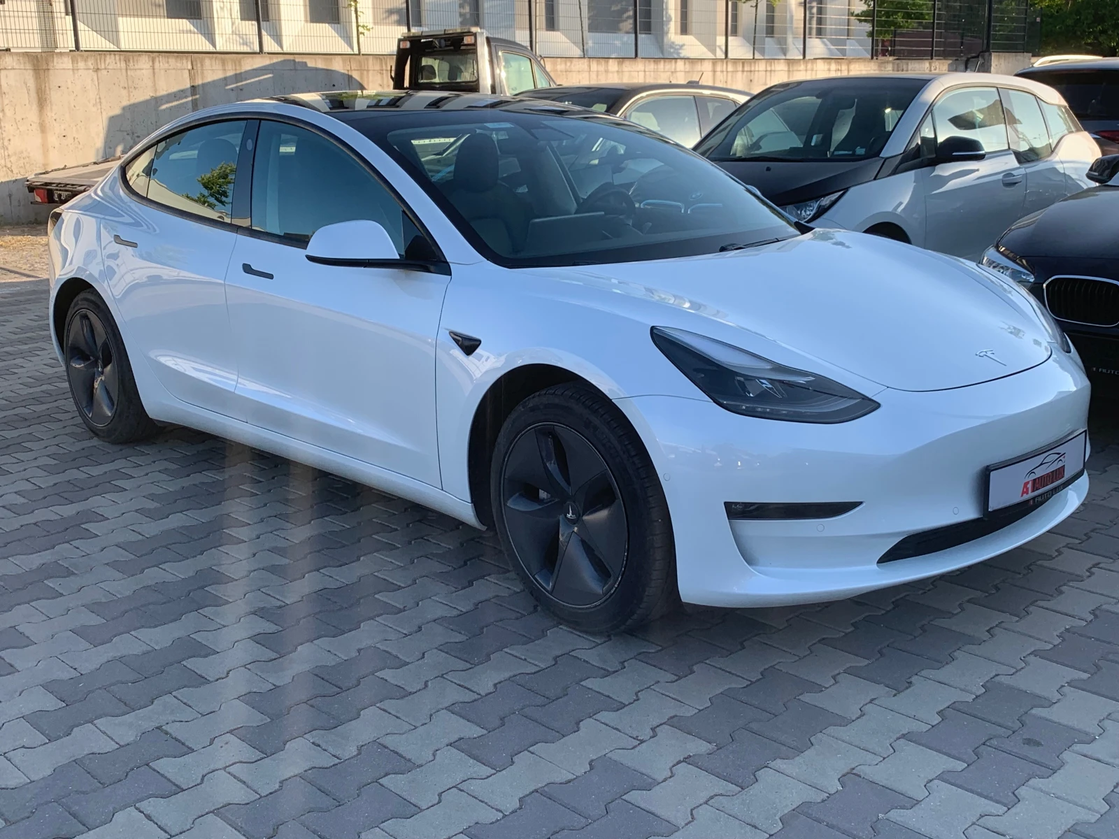 Tesla Model 3 Обява: