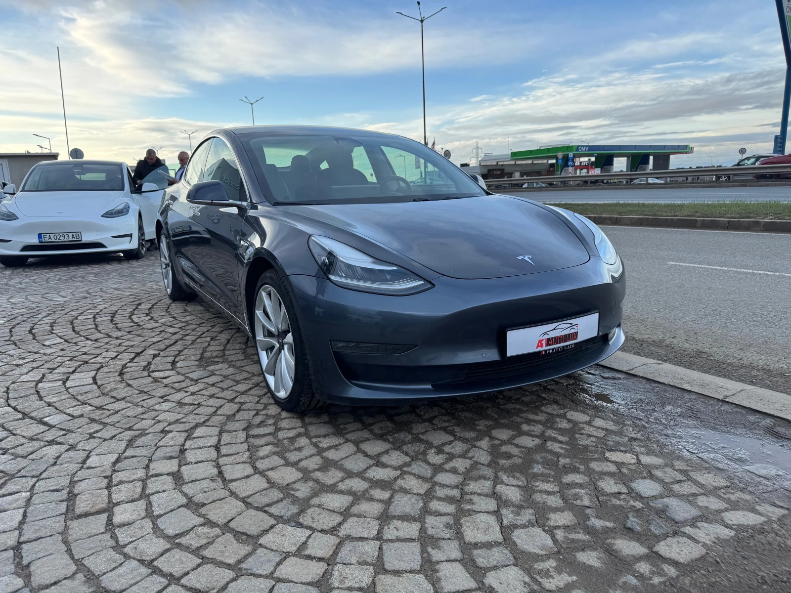 Tesla Model 3 Long