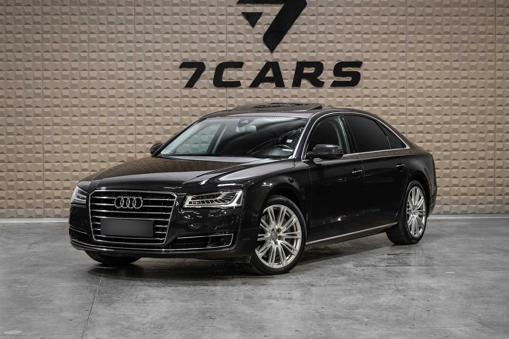 2015 Audi A8 L – €26,990