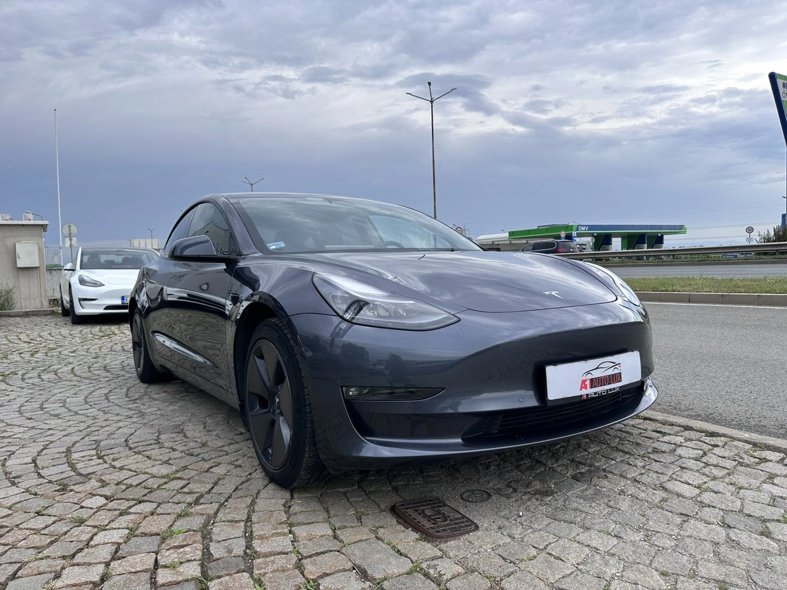 Tesla Model 3 Long
