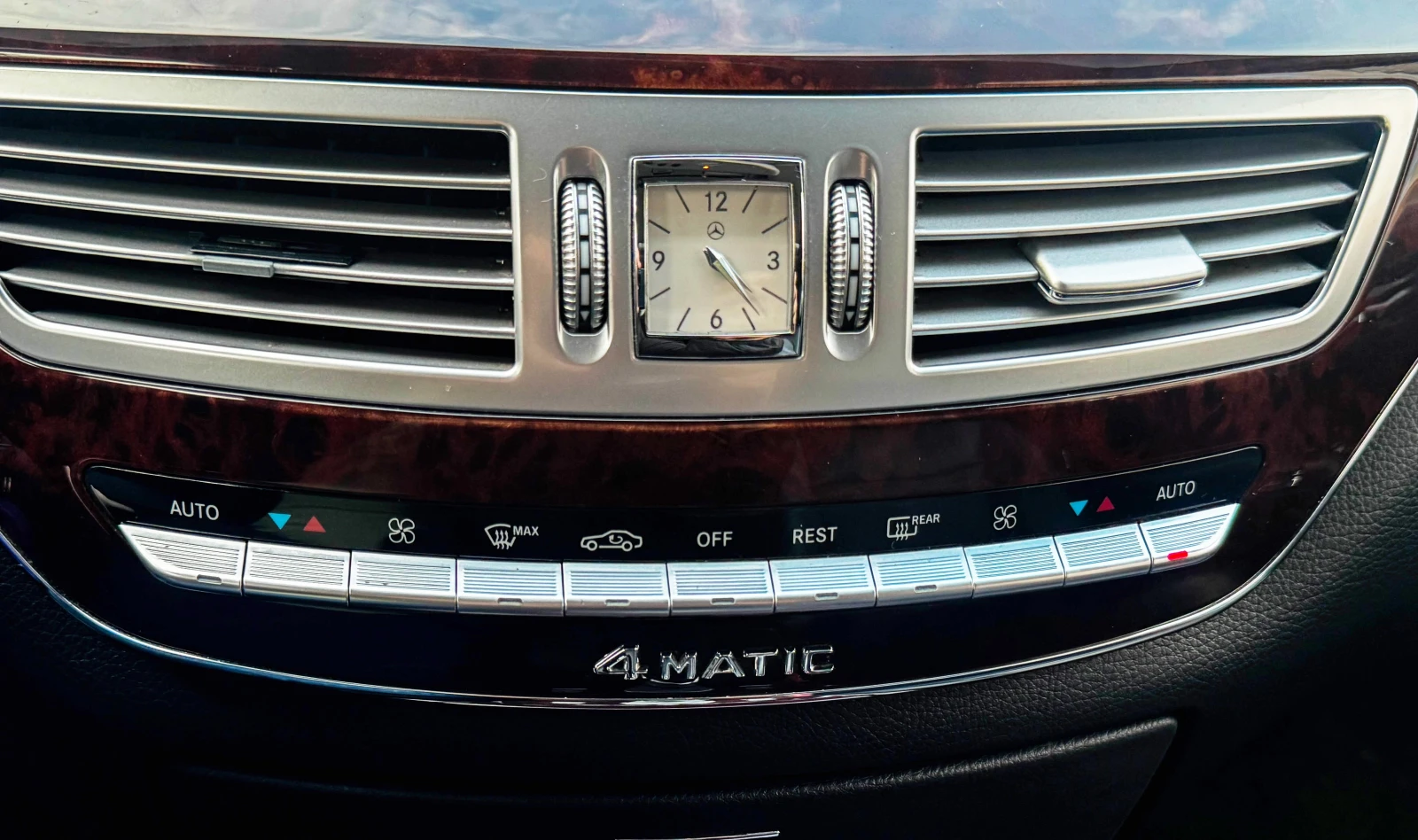2011 Mercedes-Benz S 550 4MATIC ГАЗ 388HP CAM LED PANO NAVI КОЖА — 13