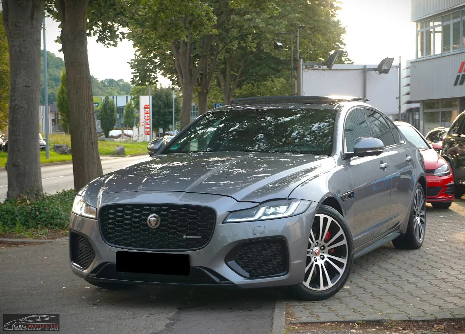 Jaguar XF