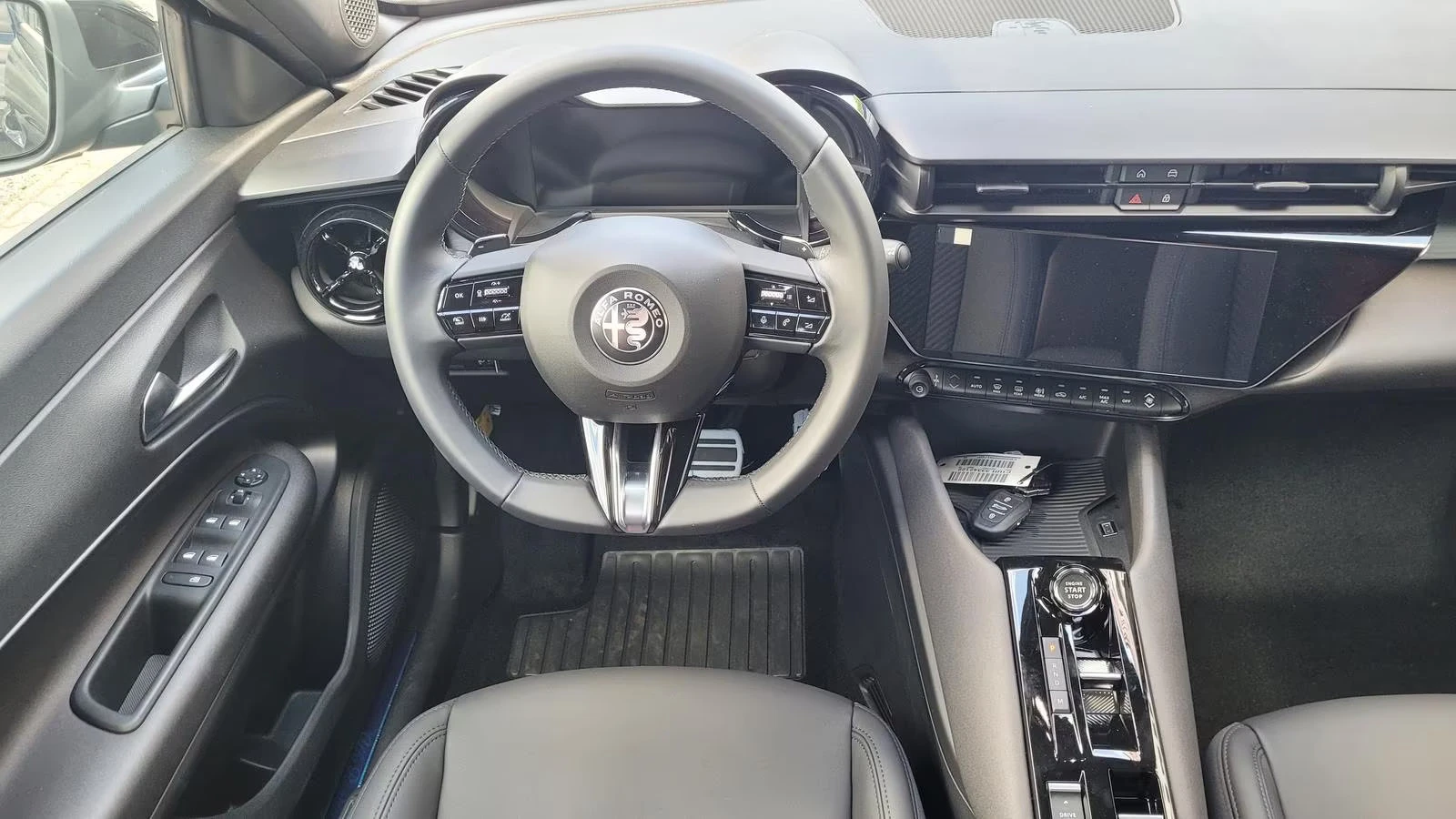 2025 Alfa Romeo Junior НОВ!SPECIALE 136HP LED NAVI PDS CAM 18 800v — 10