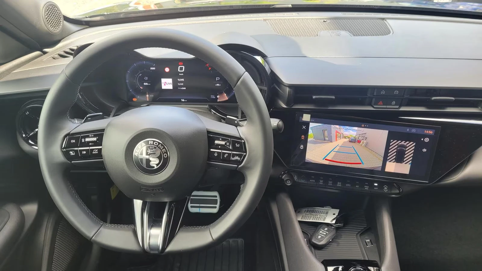 2025 Alfa Romeo Junior НОВ!SPECIALE 136HP LED NAVI PDS CAM 18 800v — 8