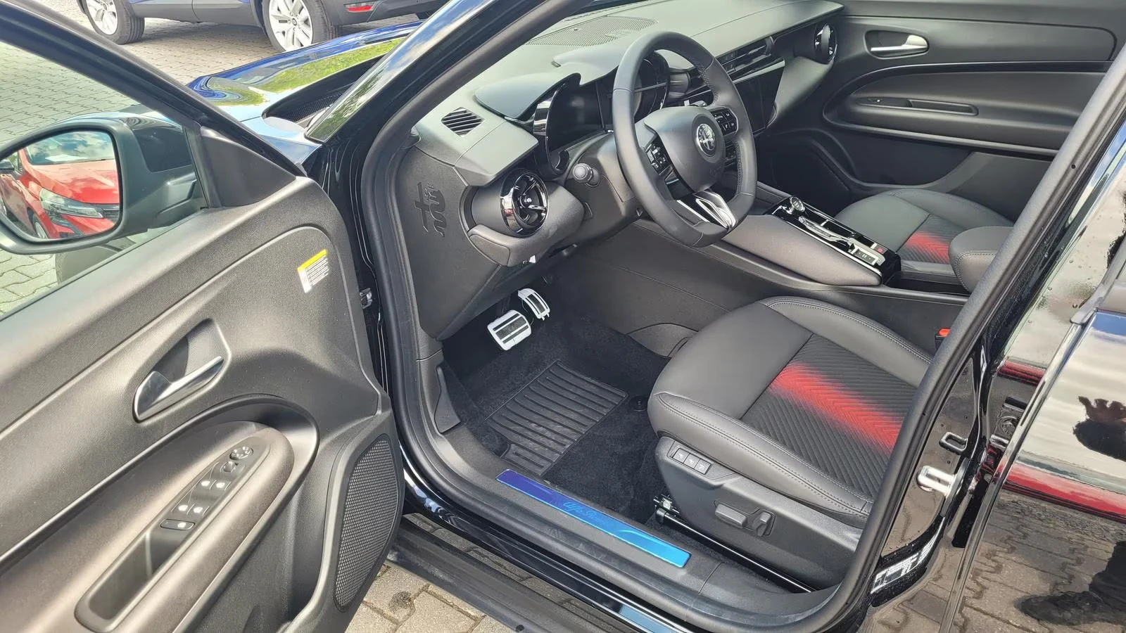 2025 Alfa Romeo Junior НОВ!SPECIALE 136HP LED NAVI PDS CAM 18 800v — 11