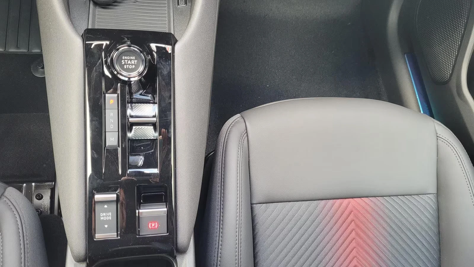 2025 Alfa Romeo Junior НОВ!SPECIALE 136HP LED NAVI PDS CAM 18 800v — 16