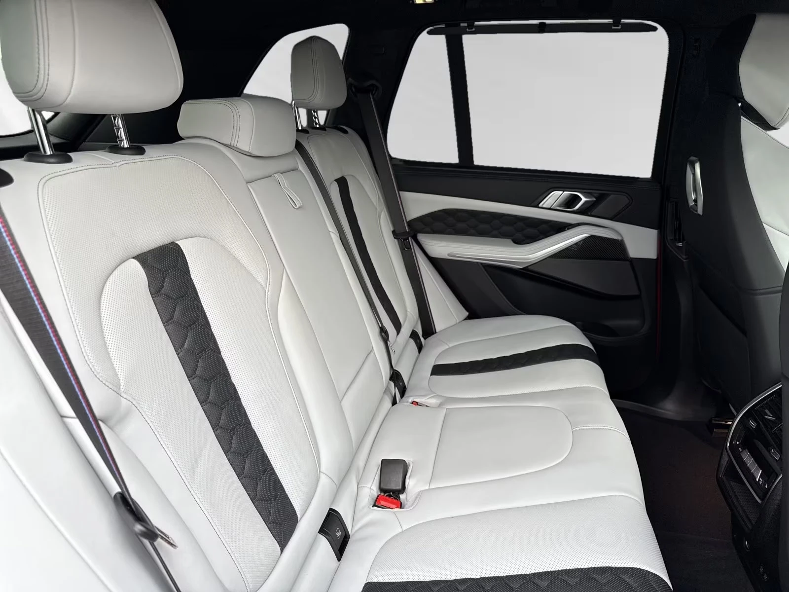 2025 BMW X5 M COMPETITION 625HP MASSAGE PANO H&K HUD 360 676g — 12