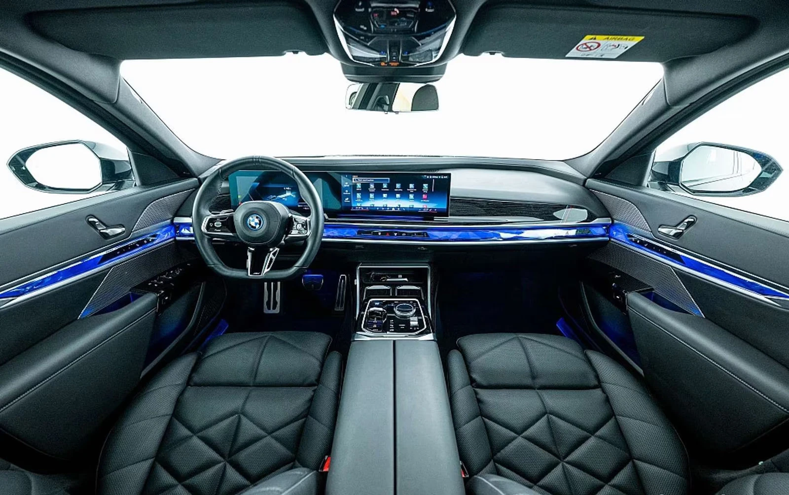 2024 BMW i7 eDrive50 455HP M-SPORT PANO B&W MEMO HUD 734g — 7