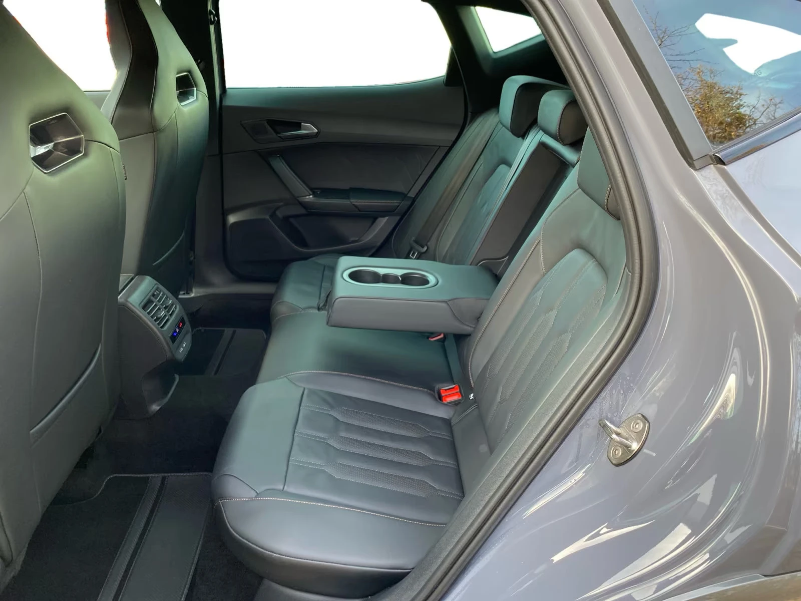 2022 Cupra Formentor 1.4PHEV 245HP VZ DSG CAM MEMO NAVI LED 773g — 12