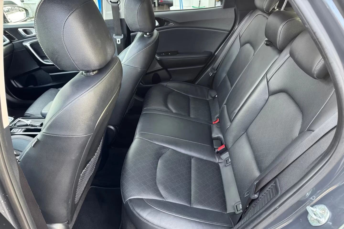2022 Kia XCeed 1.6PHEV 141HP PALTINUM PANO MEMO CAM MEMO 802g — 14
