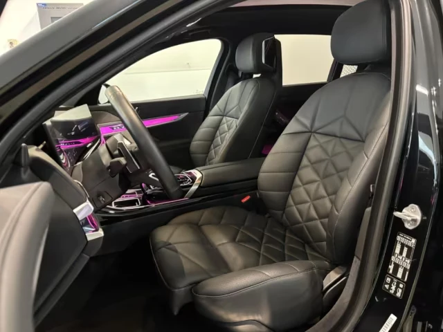 2025 BMW 740d 286HP M SPORT B&W PANO 360 150h — 9