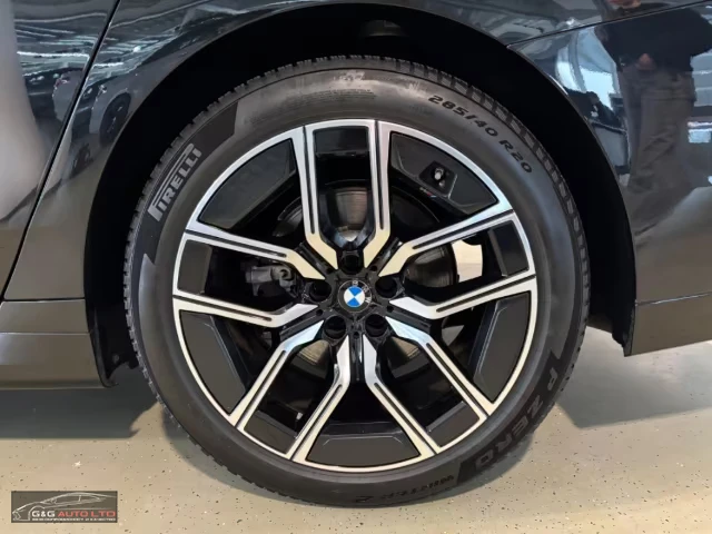 2025 BMW 740d 286HP M SPORT B&W PANO 360 150h — 7
