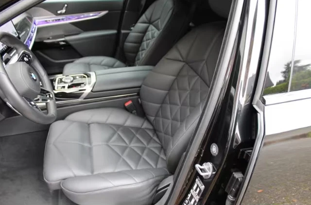 2024 BMW 740d xDrive 286HP M-SPORT SKY-LOUNGE B&W 360 MEM 860g — 7