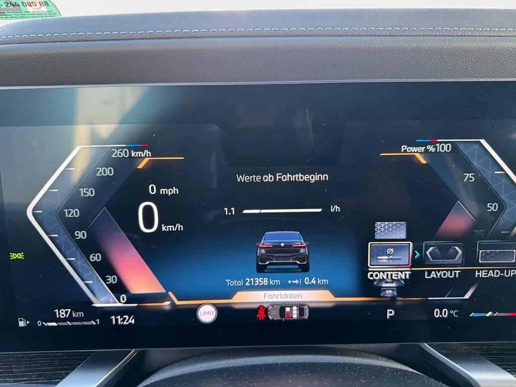 2025 BMW 740d xDrive 286HP M-SPORT PANO B&W HUD 360 MEMO 861g — 9