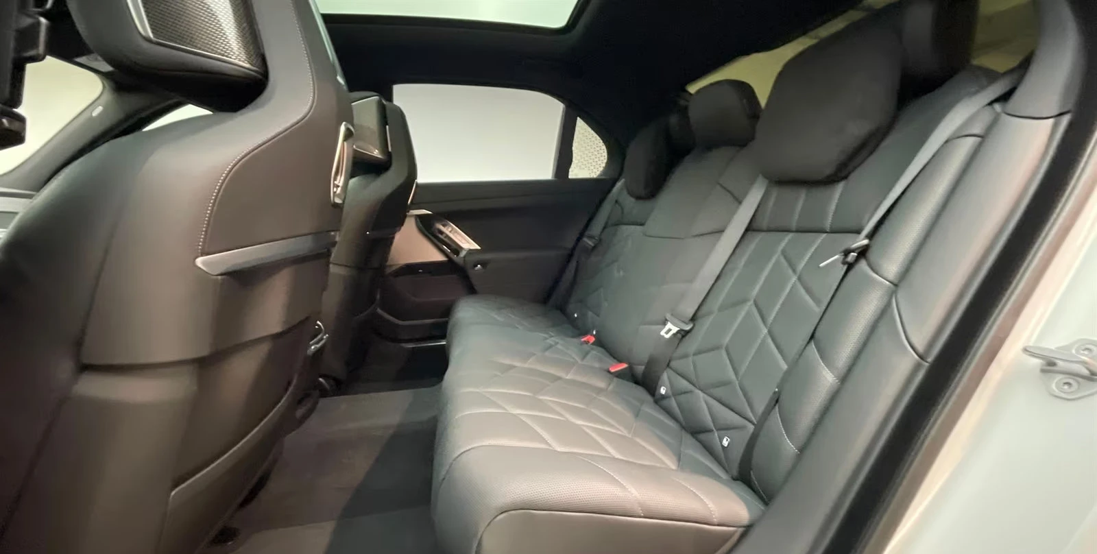 2025 BMW 740d xDrive 286HP M-SPORT SHADOW MASSAGE B&W 360 862g — 12