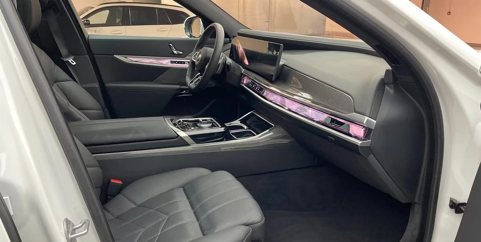 2025 BMW 740d xDrive 286HP M-SPORT SHADOW MASSAGE B&W 360 862g — 11