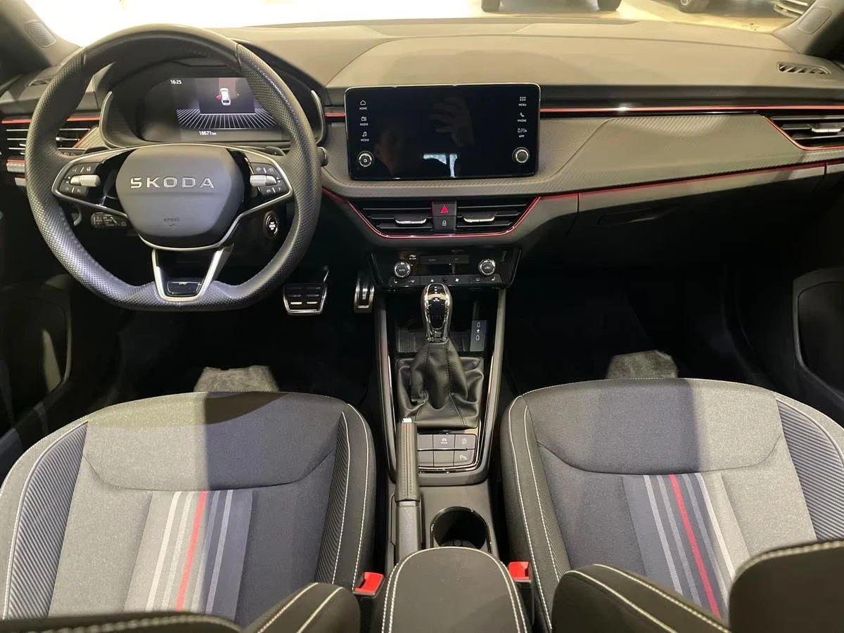 2025 Skoda Scala 1.0TFSI 116HP MONTECARLO PANO CAM MATRIX NAVI 128z — 9