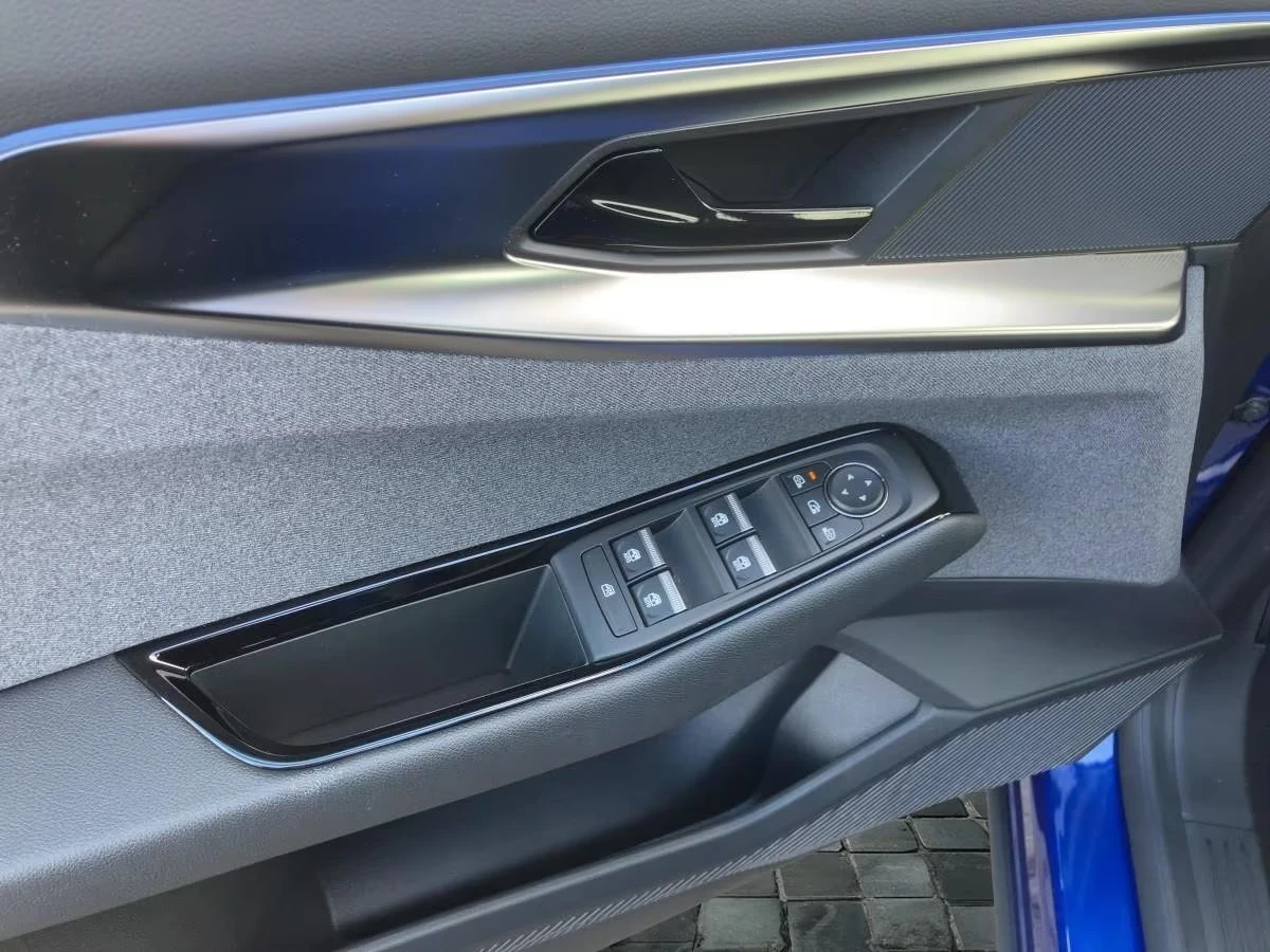 2025 Renault Austral MHEV 158HP EVOLUTION CAM LED NAVI CPLAY 896g — 9