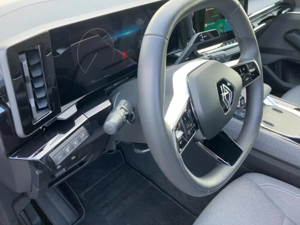 2025 Renault Austral MHEV 158HP EVOLUTION CAM LED NAVI CPLAY 896g — 7