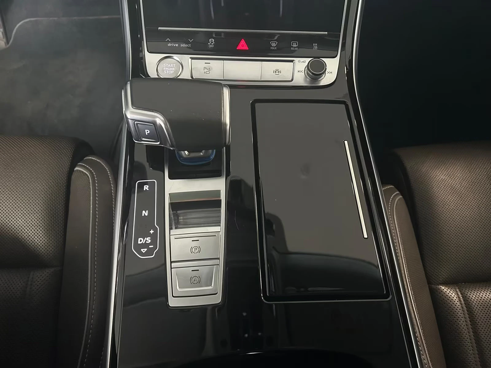 2019 Audi A8 50 286HP LONG SLINE PANO HUD360 MASS TV B&O 145z — 13