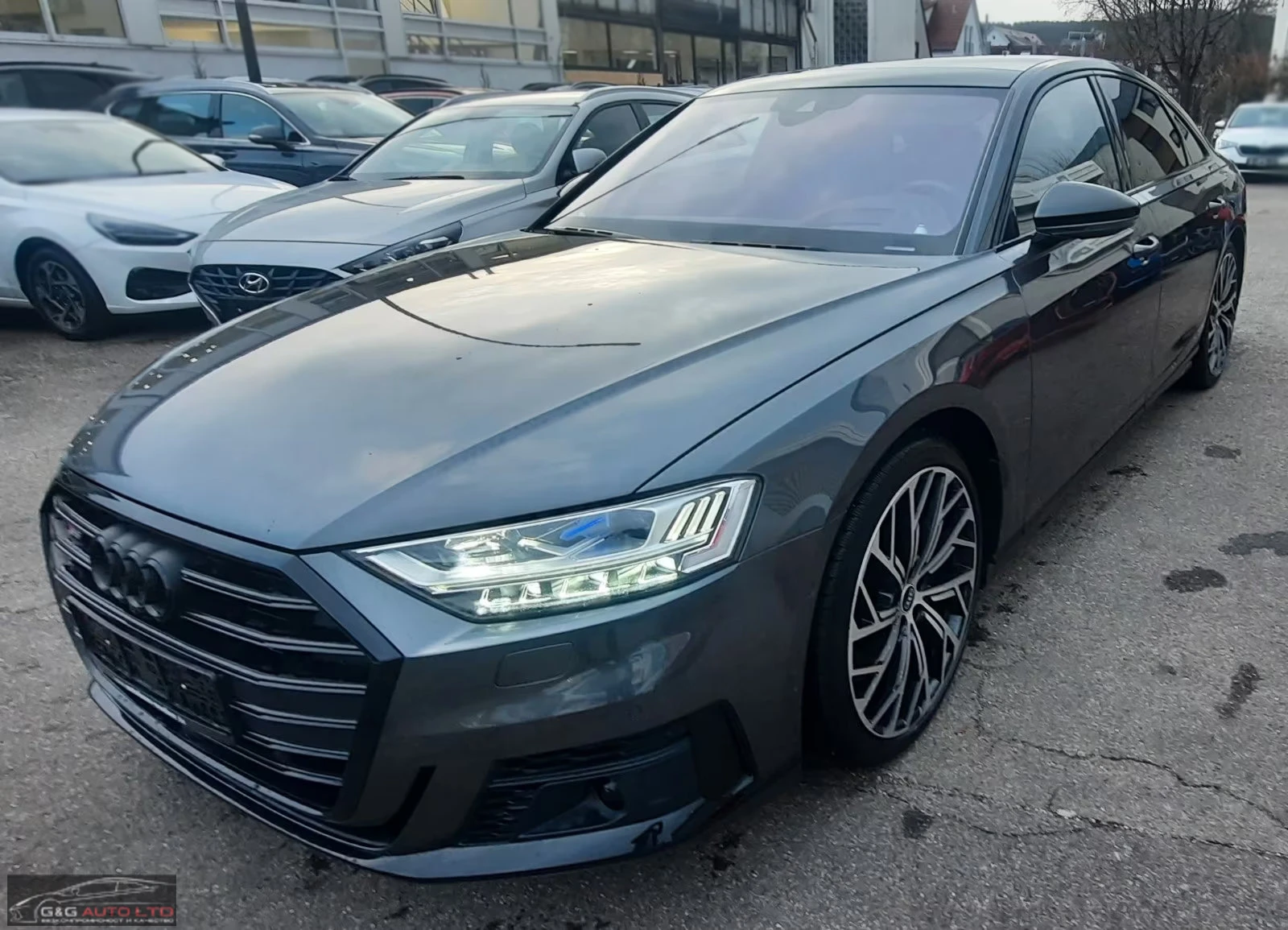 Audi S8