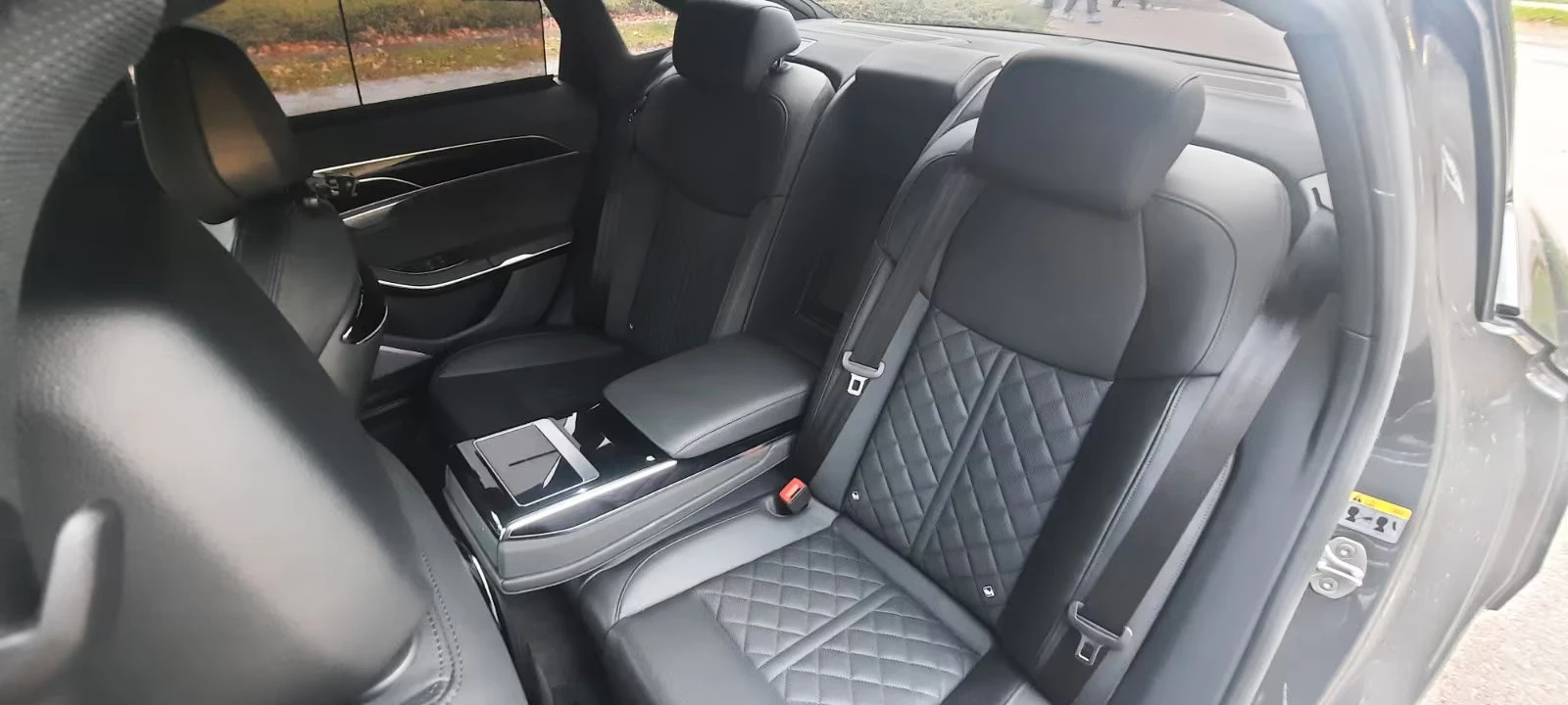 2021 Audi S8 4.0TFSI 571HP NIGHT MASSAGE PANO B&O 360 MEMO 909g — 14