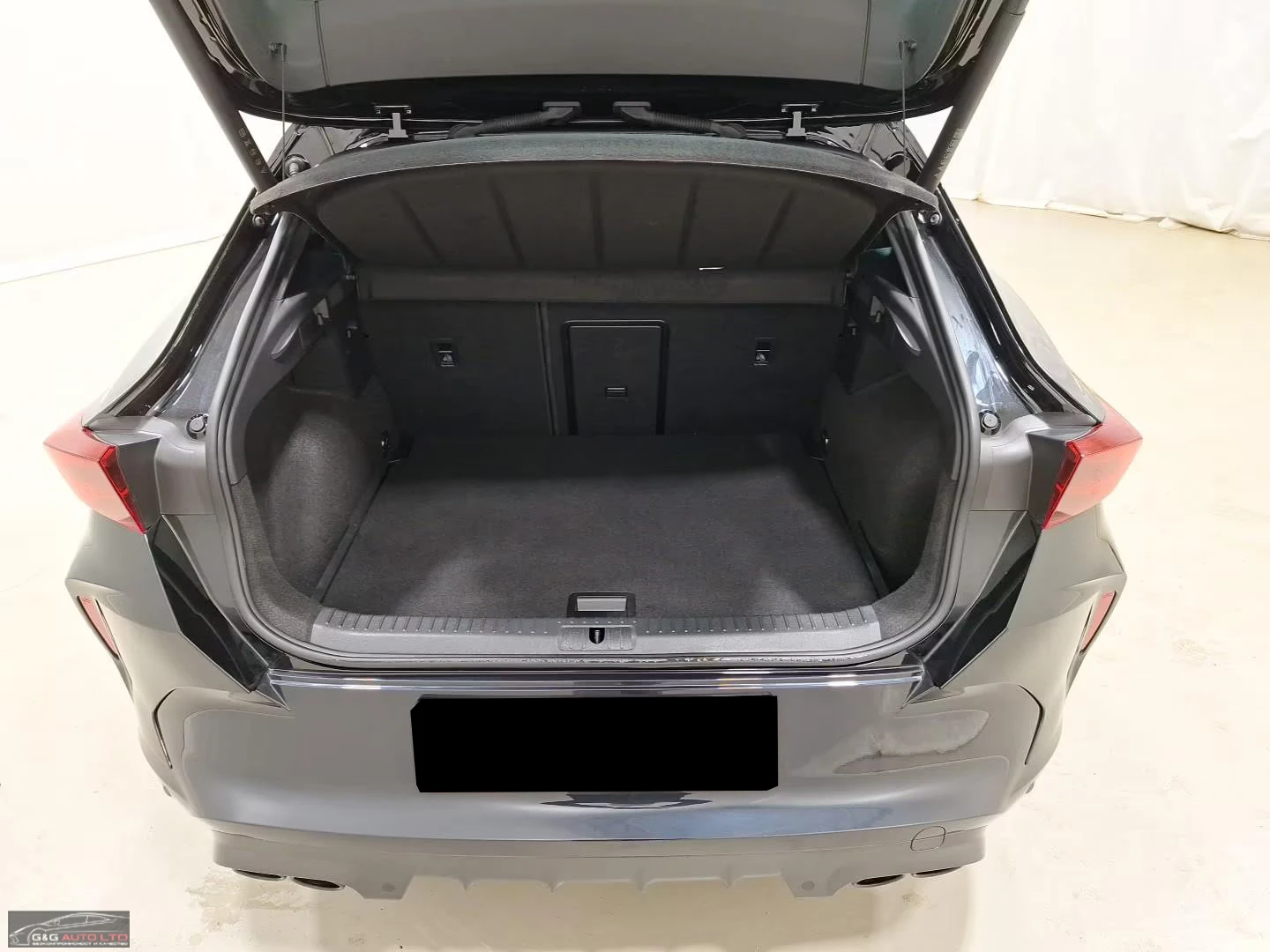 2025 Cupra Formentor 2.0TSI 333HP VZ DSG 360 SENNHEISER MEMO 942g — 15