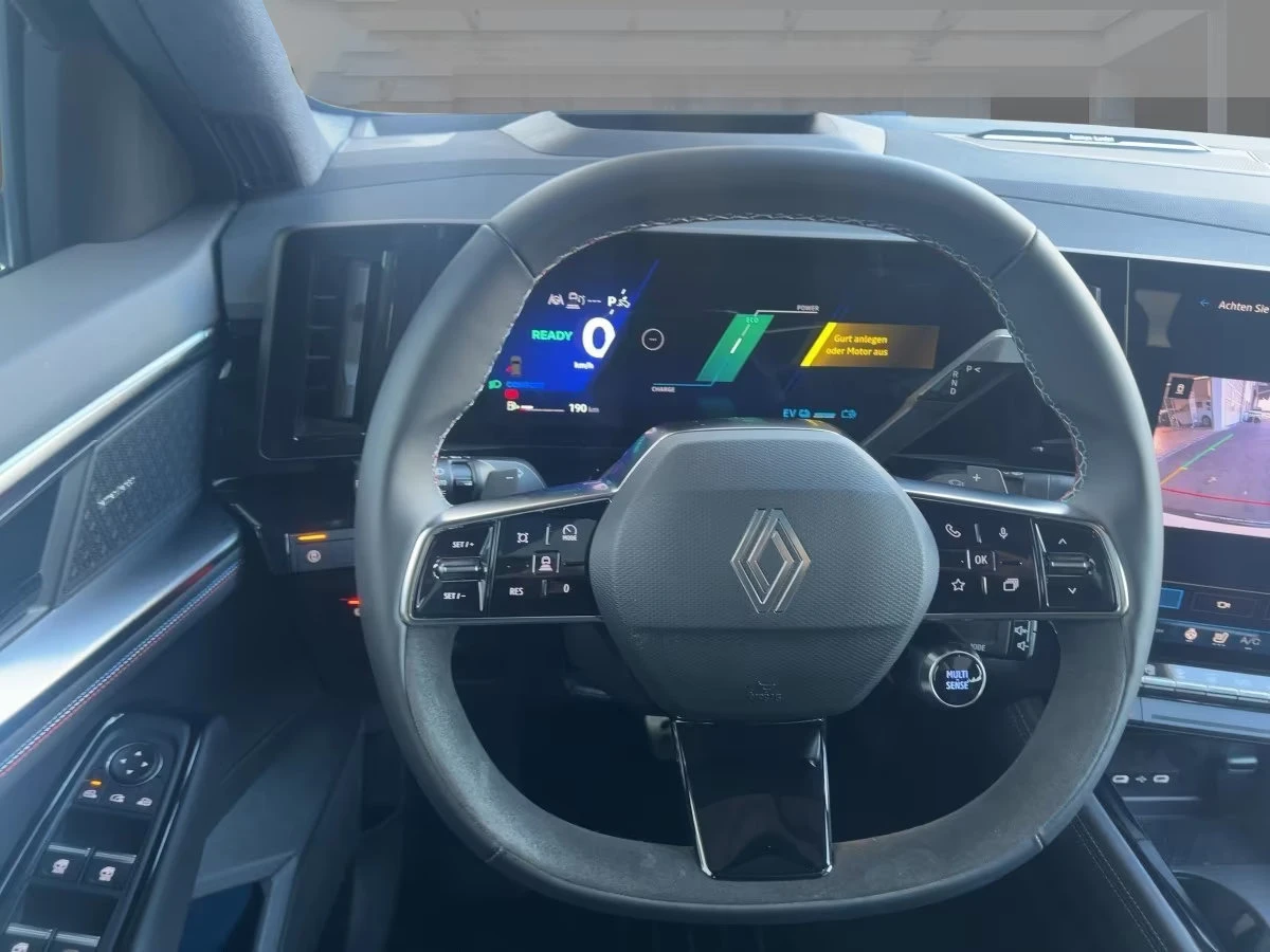 2025 Renault Rafale 200HP E-TECH ESPRIT-ALPINE PANO 360 188z — 8
