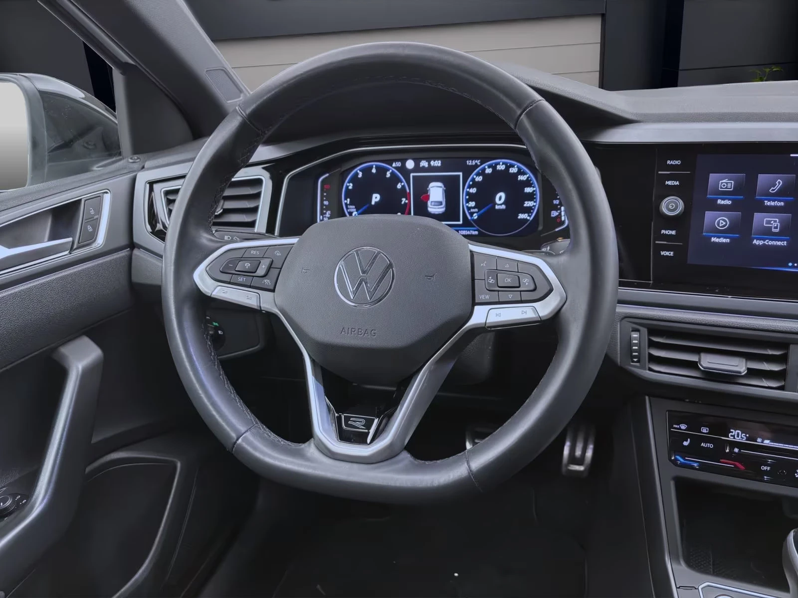 2023 Volkswagen .5TFSI 150HP R-LINE DSG CAM BLACKSTYLE NAVI 191z — 9