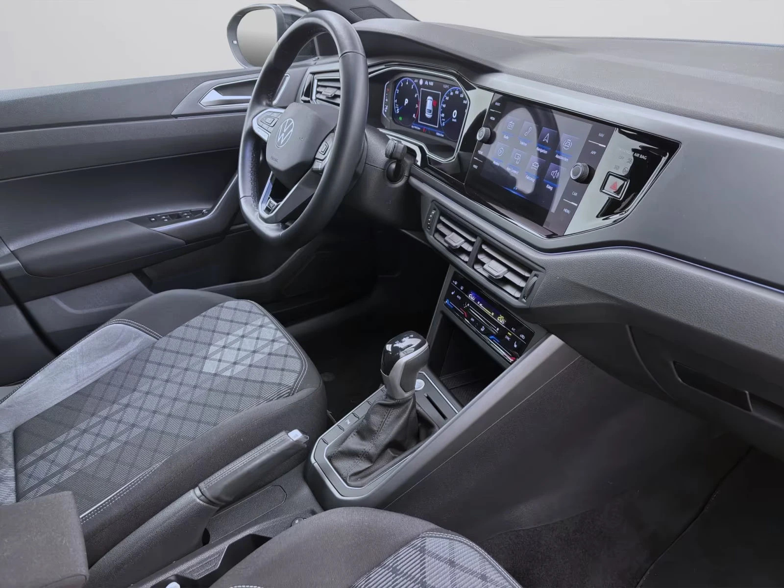 2023 Volkswagen .5TFSI 150HP R-LINE DSG CAM BLACKSTYLE NAVI 191z — 13