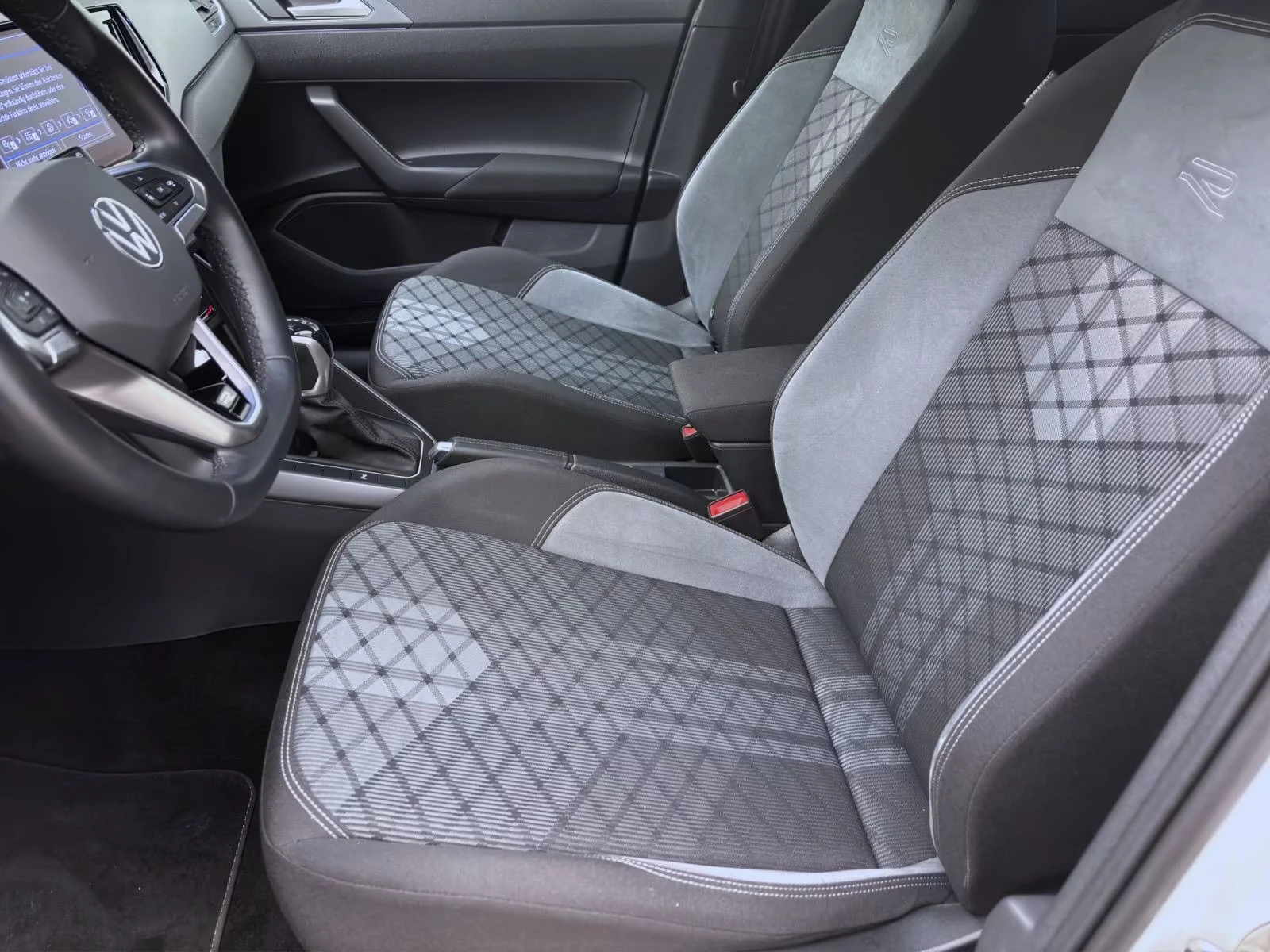 2023 Volkswagen .5TFSI 150HP R-LINE DSG CAM BLACKSTYLE NAVI 191z — 12