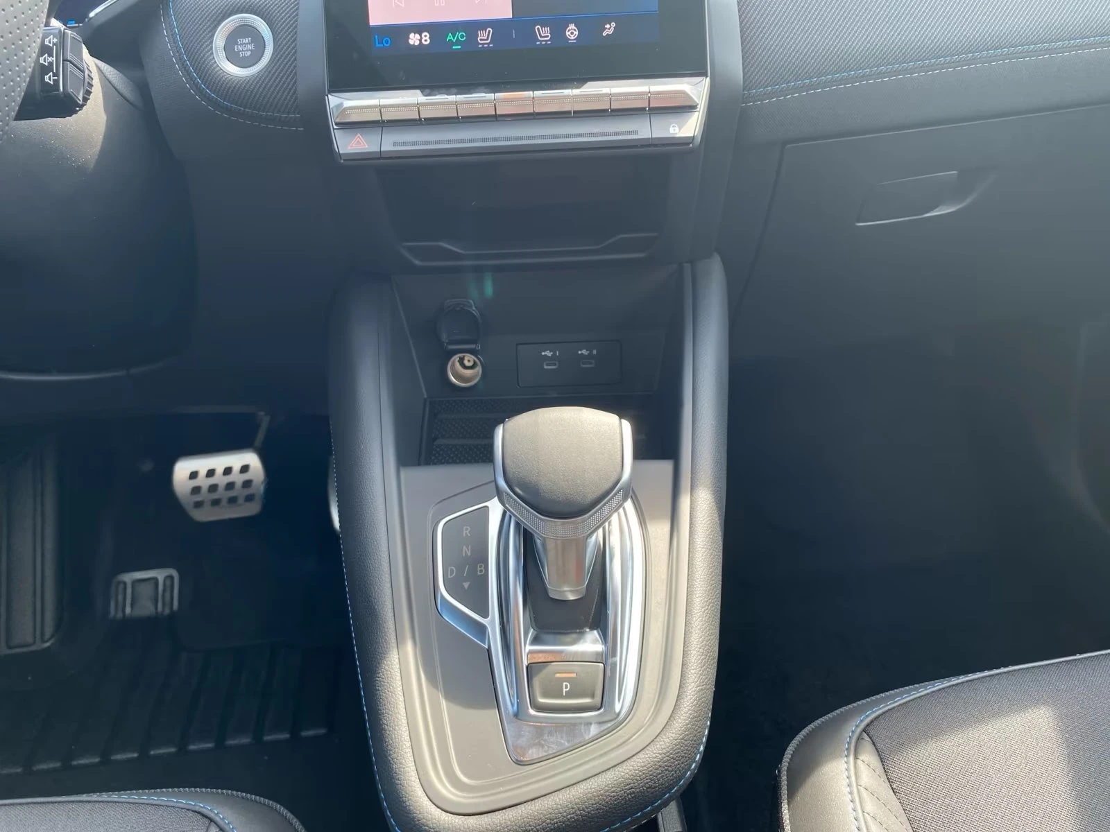 2024 Renault Symbioz 1.6HEV 145HP ESPRIT-ALPINE CAM LED NAVI CPLAY 968g — 12