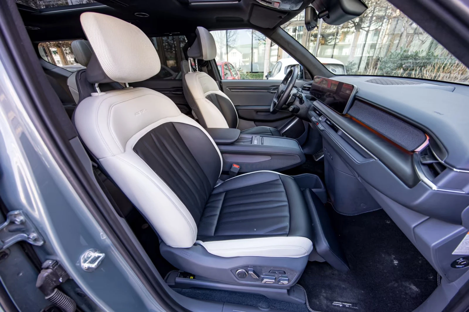 2024 Kia EV9 GT 385HP LAUNCH-EDITITON PANO 360 4X4 7S 203zpr — 13