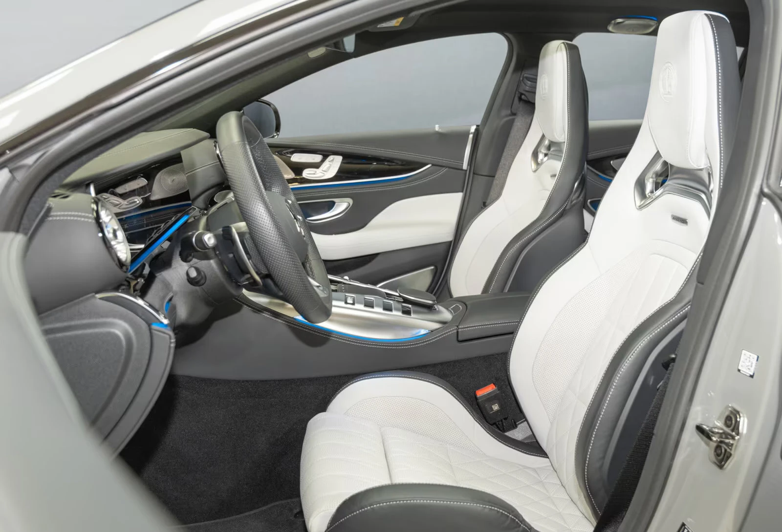 2025 Mercedes-Benz AMG GT 6.3S 639HP 4M 4DBURM DIST HUD 360 PANO MULTIB 221z — 11