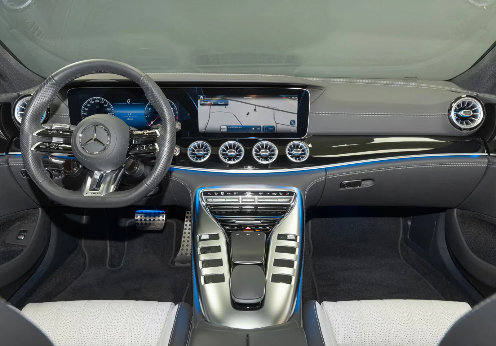 2025 Mercedes-Benz AMG GT 6.3S 639HP 4M 4DBURM DIST HUD 360 PANO MULTIB 221z — 9