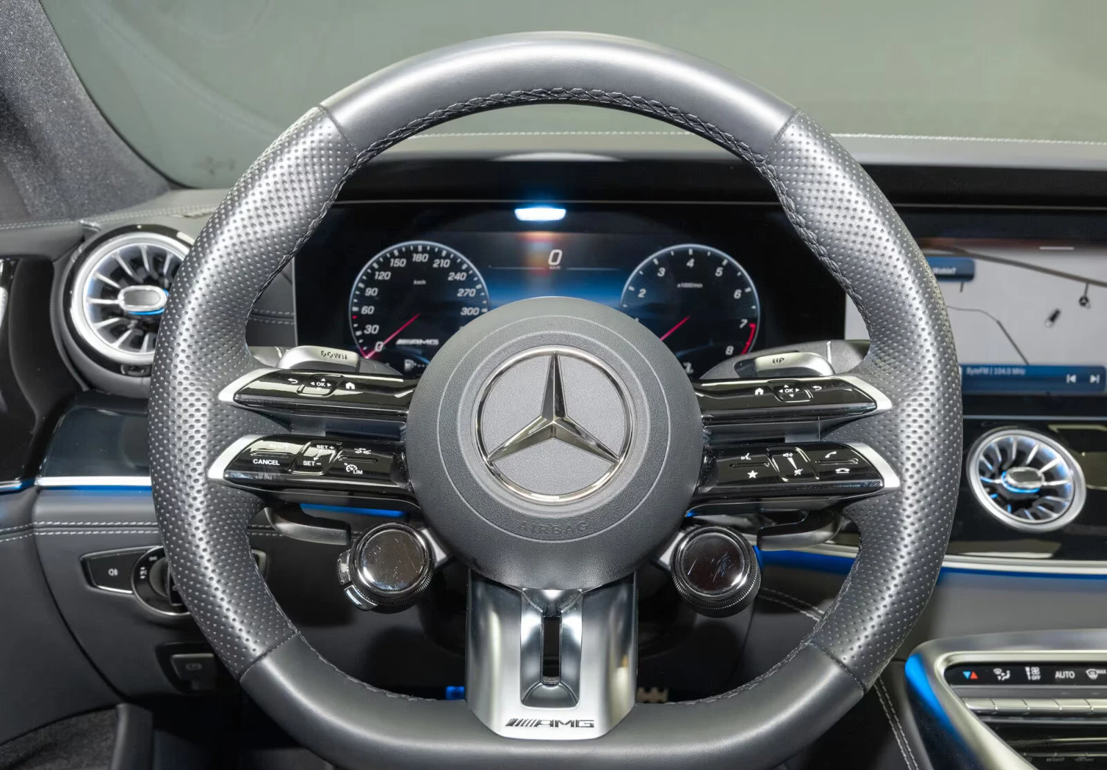 2025 Mercedes-Benz AMG GT 6.3S 639HP 4M 4DBURM DIST HUD 360 PANO MULTIB 221z — 10