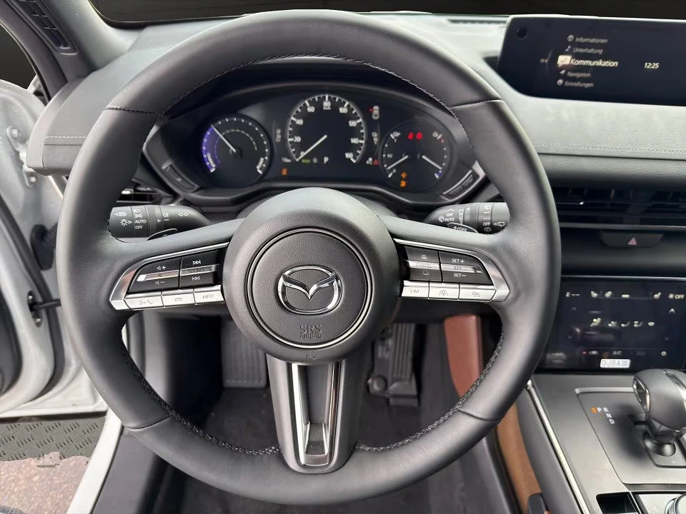 2023 Mazda MX-30 eSKYACTIV 145HP MAKOTO PANO 360 BOSE HUD MEMO 999g — 8