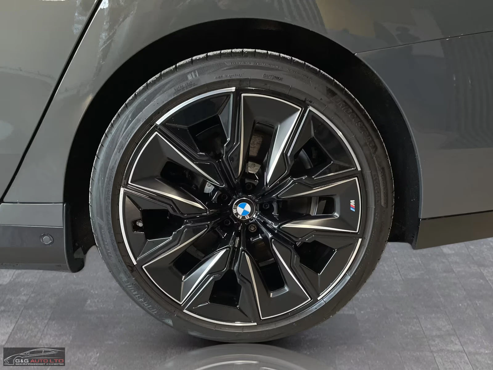 2023 BMW i7 xDRIVE60 544HP MSPORT MASS 360 PANO DUALCOLOR 249z — 8