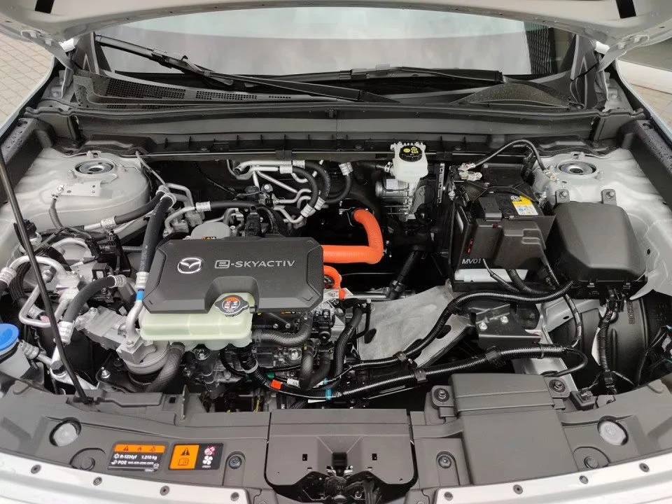 2024 Mazda MX-30 eSKYACTIV 145HP ADVANTAGE MATRIX CAM HUD NAVI 116q — 15