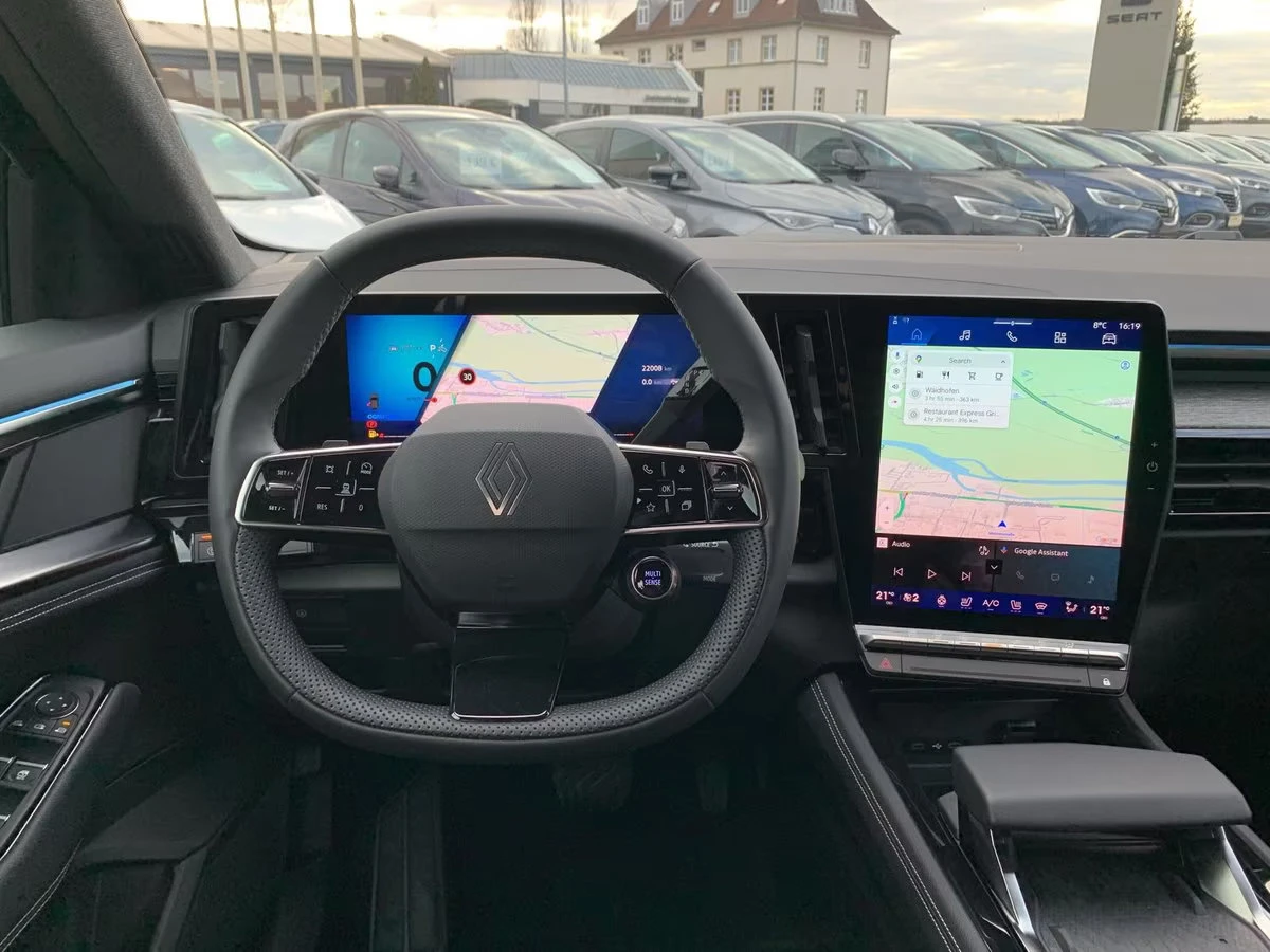 2025 Renault Austral TECHNO 158HP MHEV MASSAGE 360 NAVI LED DIGI 141q — 9