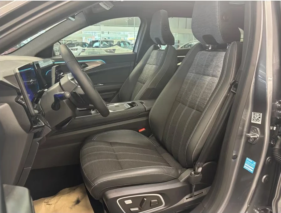 2025 Renault Austral E-TECH TECHNO 1.2HEV 200HP CAM NAVI 187h — 8