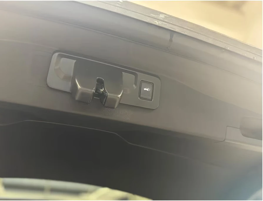 2025 Renault Austral E-TECH TECHNO 1.2HEV 200HP CAM NAVI 187h — 6