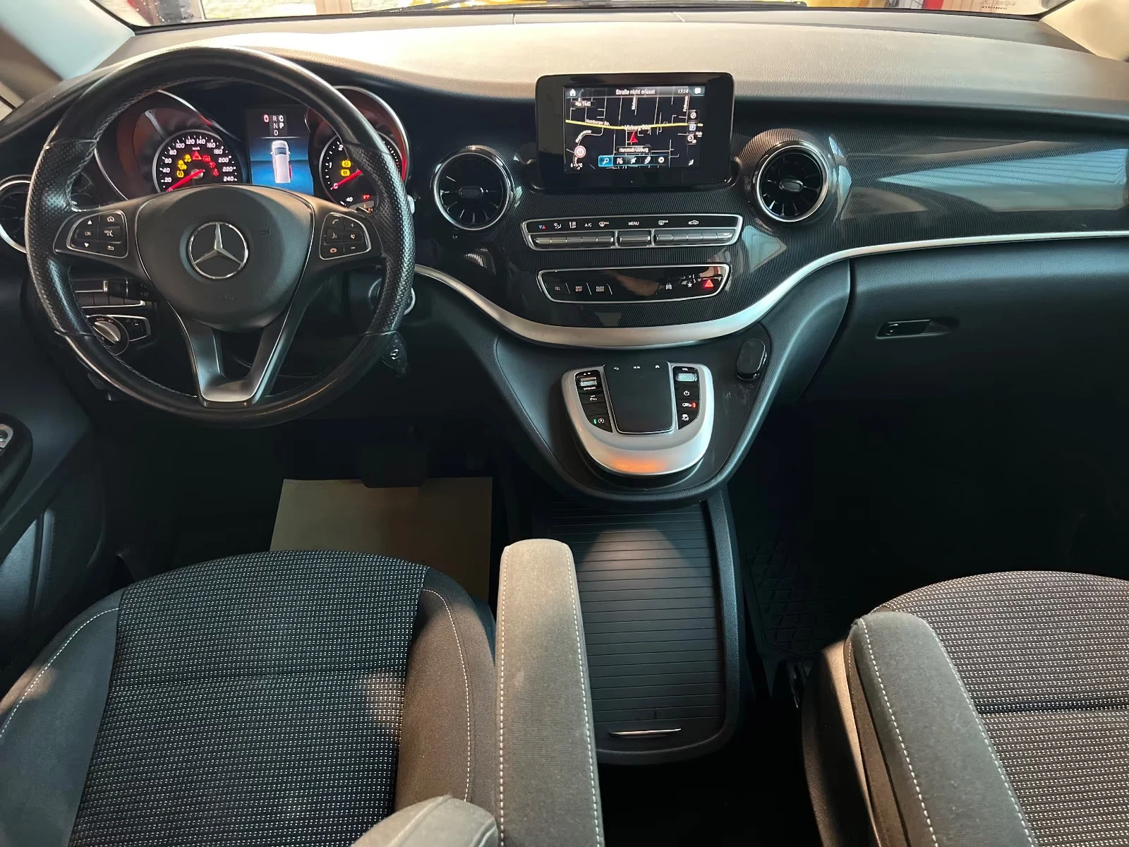 2021 Mercedes-Benz V 300 4MATIC 237HP EDITION 6S CAM LED NAVI 207q — 7