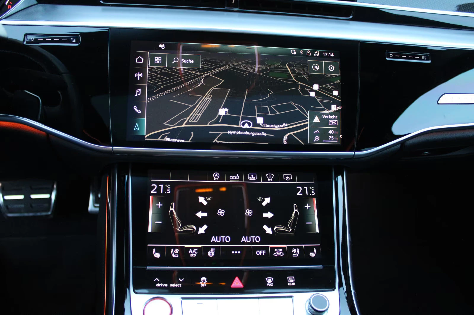 2020 Audi S8 4.0TFSI 571HP PANO MEMO B&O 334z — 16