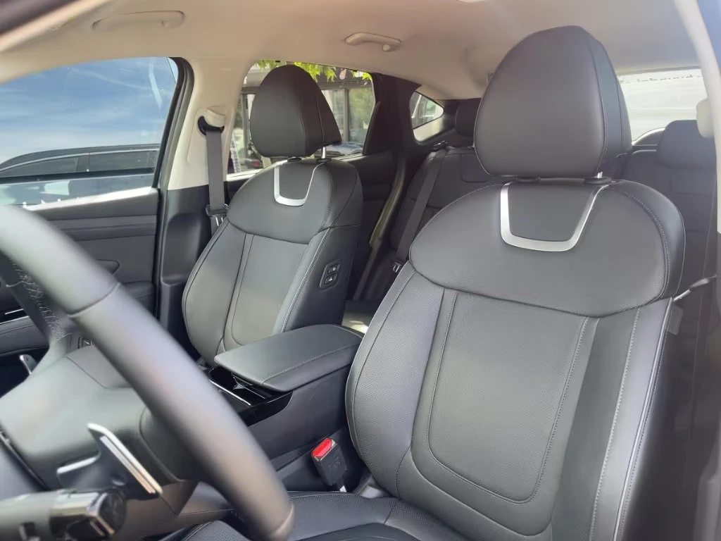 2025 Hyundai Tucson PRIME 215HP HUD NAVI LED KLESS DIGI CAM AMBI 172g — 11