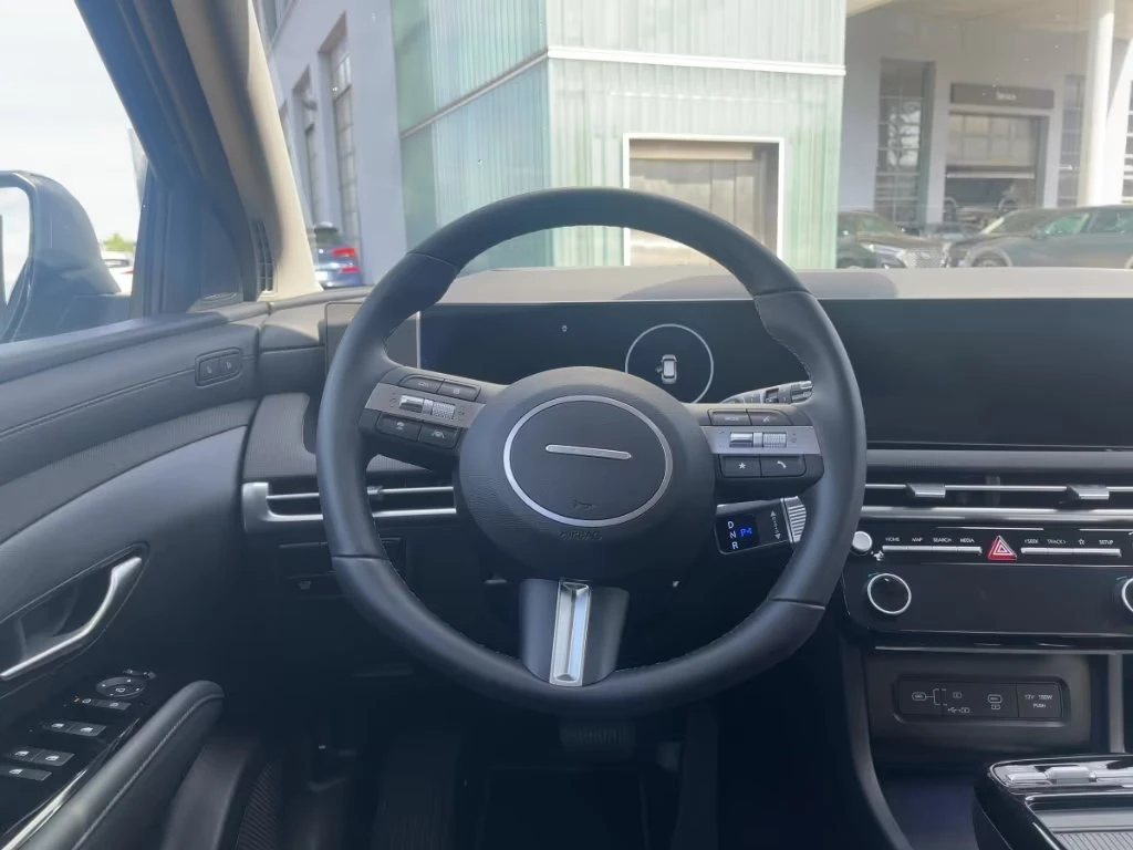 2025 Hyundai Tucson PRIME 215HP HUD NAVI LED KLESS DIGI CAM AMBI 172g — 9
