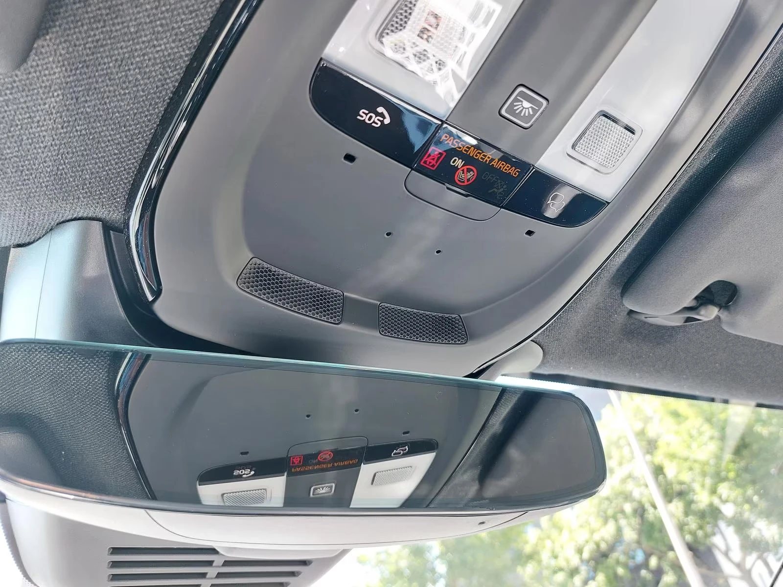 2023 Volvo EX40 231HP CORE CAM LED NAVI CPLAY AMBI 285gpr — 11