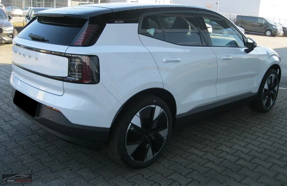 2025 Volvo EX30 TWIN-PLUS 428HP ACC AMBI BSA CPLAY L.ASS DAB 972f — 6