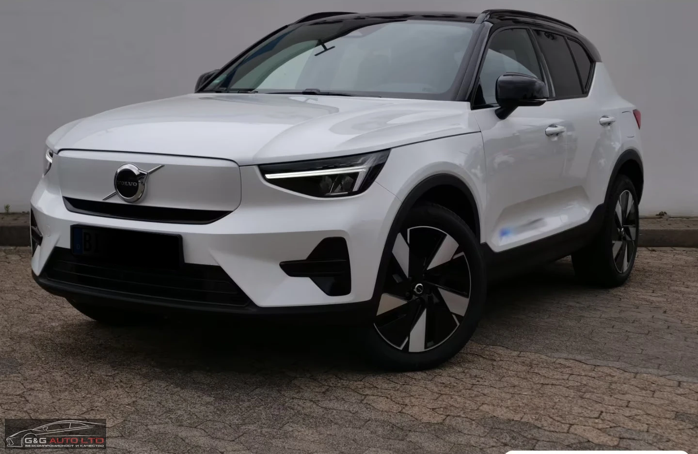 Volvo EX40